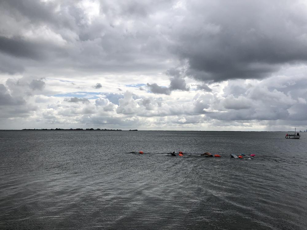 Oversteek Gouwzee: heroïsche zwemtocht
